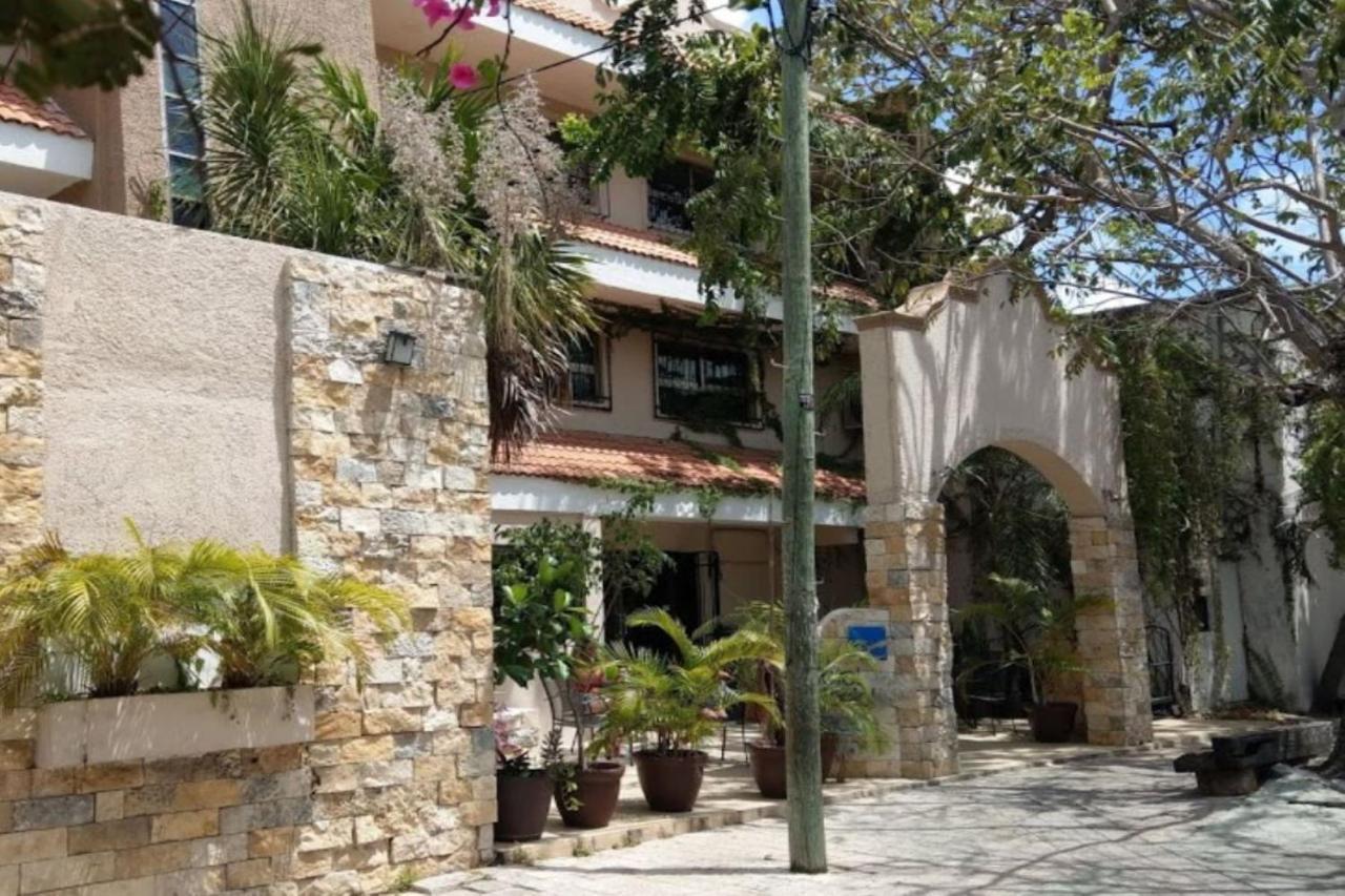 Hotel Colonial Cancún Exterior foto